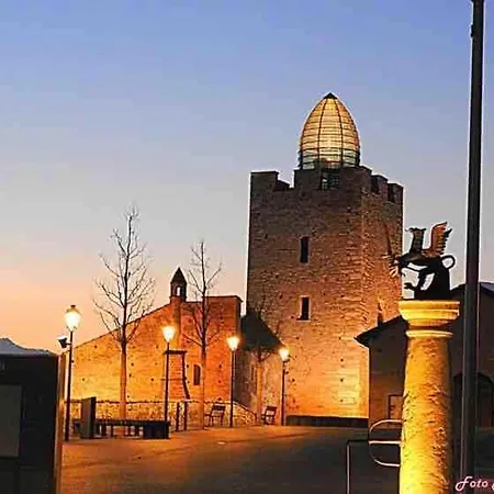 Charmante Kleine Ruhige Leuk