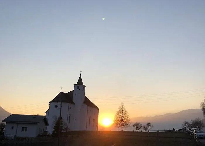 Charmante Kleine Ruhige *